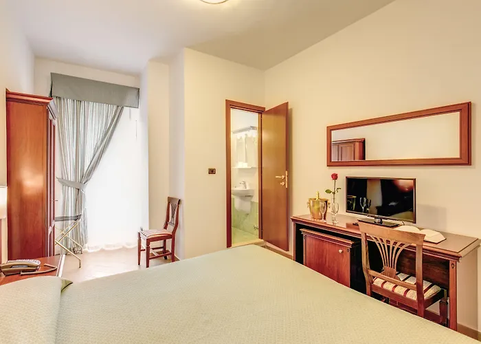 Flavio Otel Roma